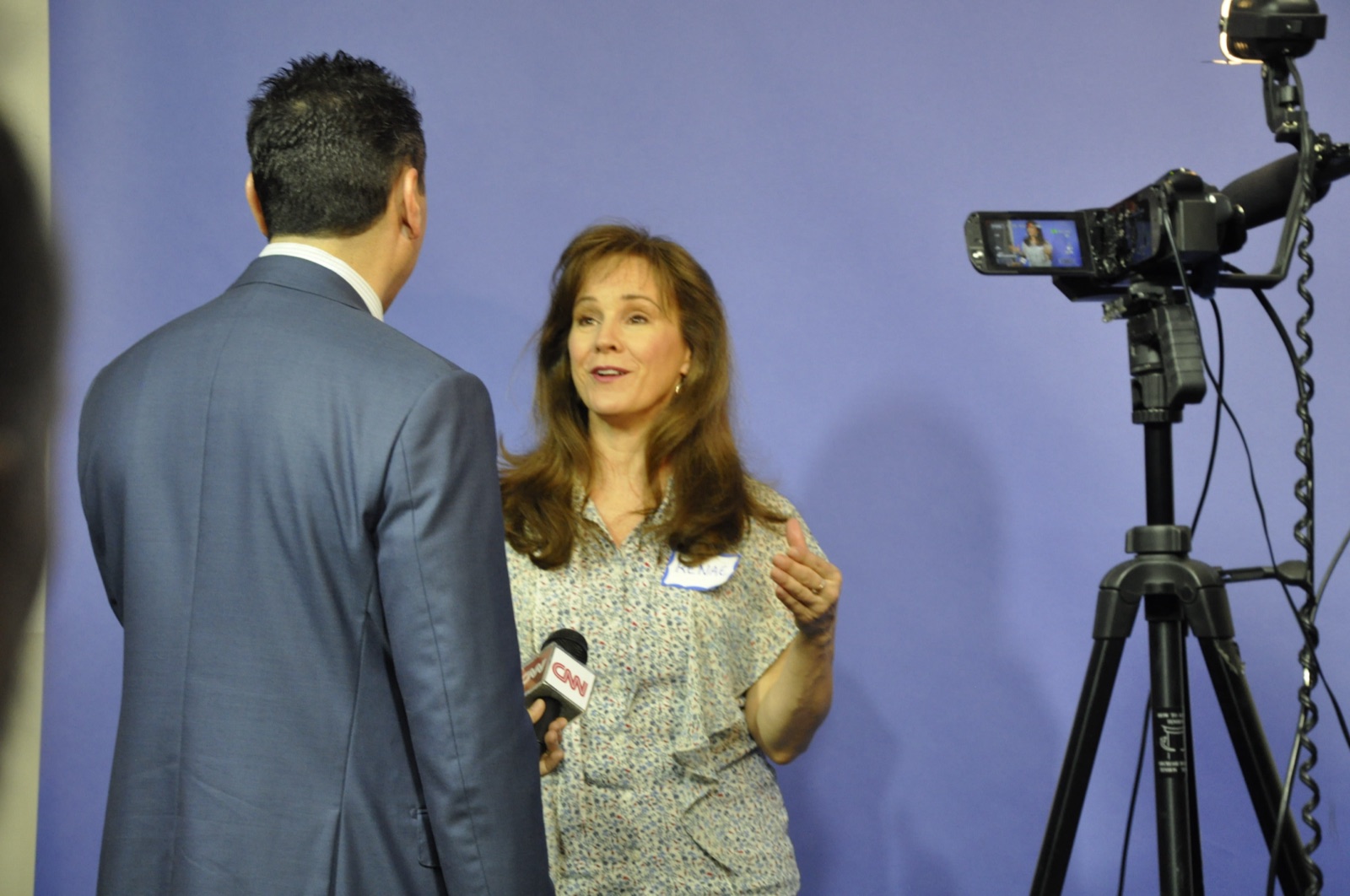 Jess Todtfeld conducting an on-camera interview rehearsal during media training