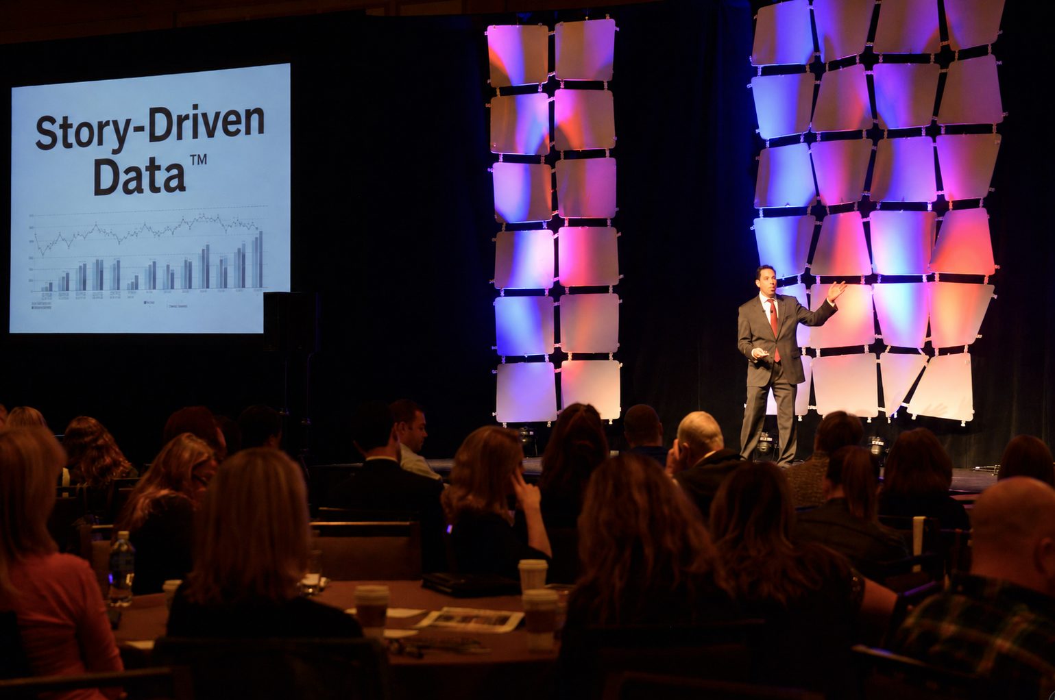 Story-driven data presentation training — turning numbers into narratives that move audiences